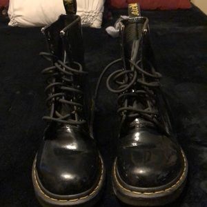 Dr. Marten 8 eyelet 1460 boot